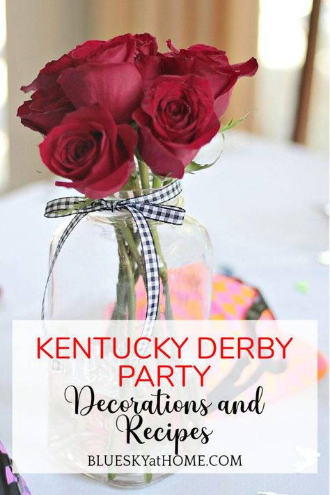 Derby Centerpiece Ideas, Ky Derby Decorations, Food For Kentucky Derby Party, Ky Derby Party Food, Derby Decorations Diy, Kentucky Derby Themed Party Decorations, Kentucky Derby Party Centerpieces, Kentucky Derby Centerpiece Ideas, Kentucky Derby Decorating Ideas