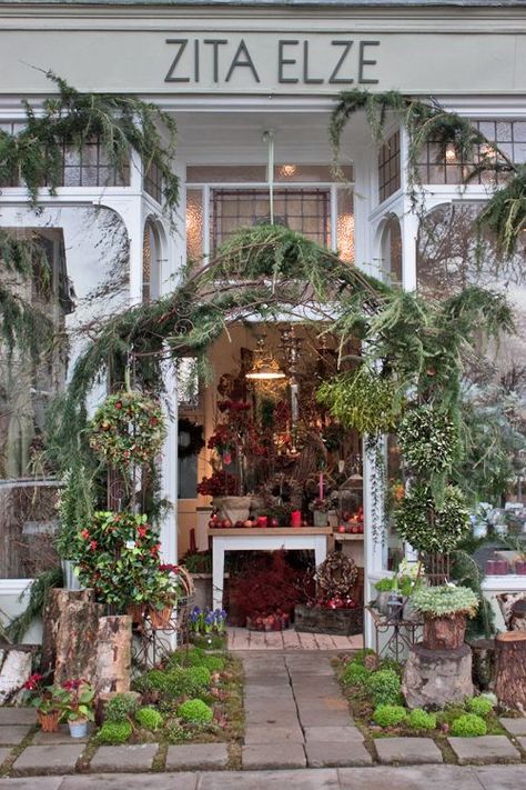 Zita Elze, Flower Shop Display, Flower Shop Interiors, England Christmas, Shop Exterior, London In December, Flower Shop Design, Flower Shops, Flowers Shop