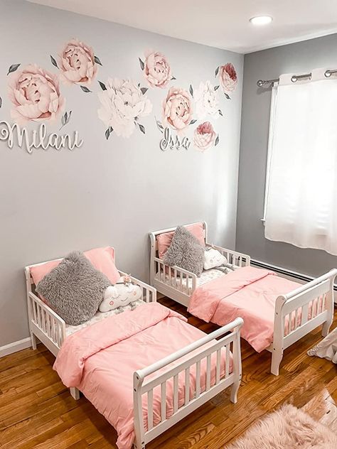 Bedroom Two Beds, Bedroom Flower Decor, Twin Toddler Bedroom, Toddler Girl Room Decorating Ideas, Pink Toddler Rooms, Furniture Nursery, Twin Girl Bedrooms, Toddler Girls Room, Toddlers Bedroom