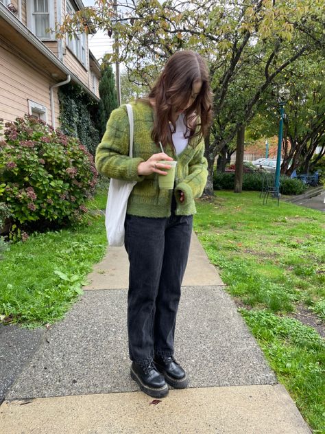 Unif Cardigan Outfit, Unif Outfit, Unif Cardigan, Cardigan Outfit, Cardigan Outfits, School Fits, Doc Martens, Style Me, Outfit Inspo