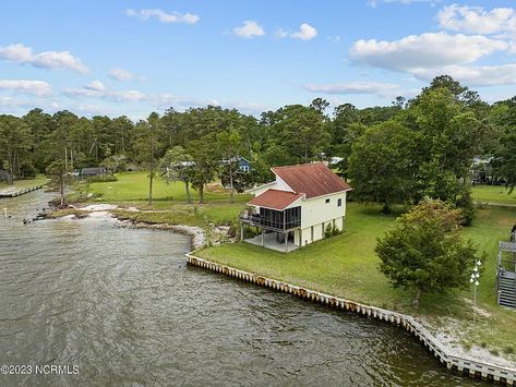 184 Neuse Drive, Beaufort, NC 28516 | MLS #100390996 | Zillow Beaufort Nc Things To Do In, Wisemans View Nc, Sneads Ferry Nc, Where To Eat In Beaufort Sc, Beaufort Nc, Tweetsie Railroad North Carolina, North Carolina Homes, 2 Beds, North Carolina