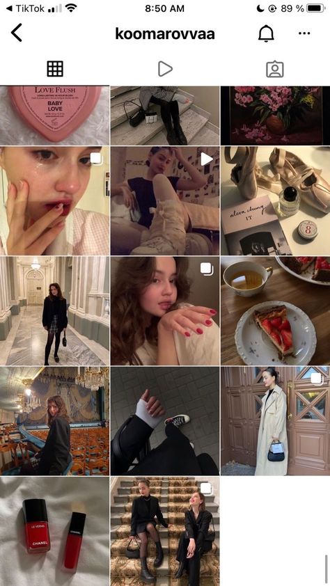 Aesthetic Instagram Accounts, Instagram Feed Tips, Ig Feed Ideas, Best Instagram Feeds, Insta Layout, Instagram Feed Planner, Bios Para Instagram, Feed Goals, Internet Girl