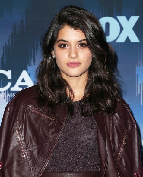 Sofia Black Delia, Sofia Black D'elia, The Mick, Life Story, Brunettes, Face Claims, Pretty Woman, Sofia, Pretty People