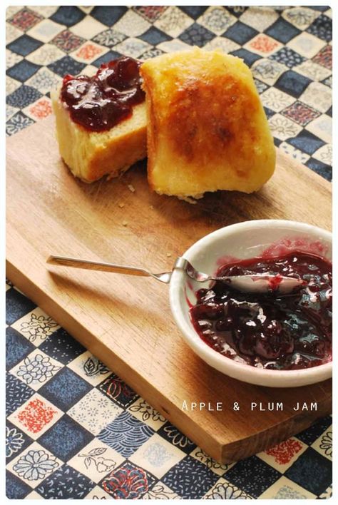 Black Plums, Plum Crumble, Red Delicious Apples, Apple Jam, Plum Jam, Fruit Preserves, Jam And Jelly, Fruit Jelly, Jelly Recipes