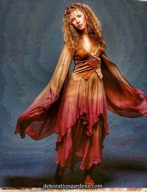 Stevie Nicks Now, Stevie Nicks Concert, Boho Witch, Stephanie Lynn, Stevie Nicks Style, Stevie Nicks Fleetwood Mac, 70’s Fashion, Chill Fits, Witchy Woman