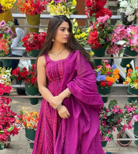 Krishna Mukherjee on Instagram: “💐💐” Krishna Mukherjee, Surbhi Jyoti, Surbhi Chandna, Indian Tv Actress, Dark Brown Hair Color, Hair Color For Black Hair, Girls Dpz, Girly Photography, Girl Quotes