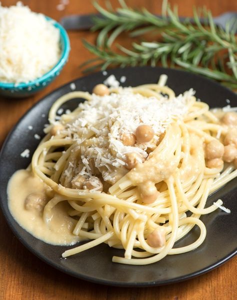 Garbanzo Bean Pasta, Bean Pasta Sauce, Garbonzo Beans, Bean Pasta Recipes, Alkaline Meals, Garbanzo Bean Recipes, Italian Pasta Sauce, Garbanzo Bean, Bean Sauce