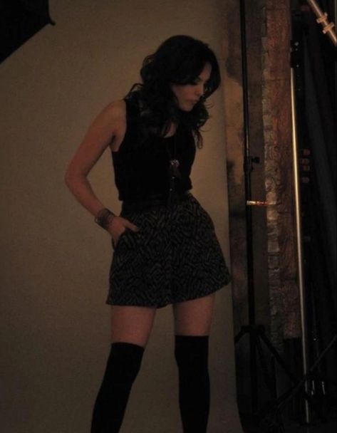 Elizabeth Gillies Victorious, Jade West Style, Jade Victorious, 2010 Outfits, Jade West Victorious, Liz Gilles, Pretty Snakes, Jade West, Liz Gillies