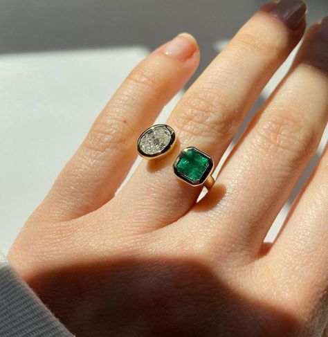 Toi Et Moi Ring Emerald, Two Stone Engagement Ring, Dual Birthstone Ring, Diamond Vintage Ring, Green Emerald Ring, Lab Diamond Engagement Ring, Vintage Diamond Rings, Ring Emerald, Sapphire Color