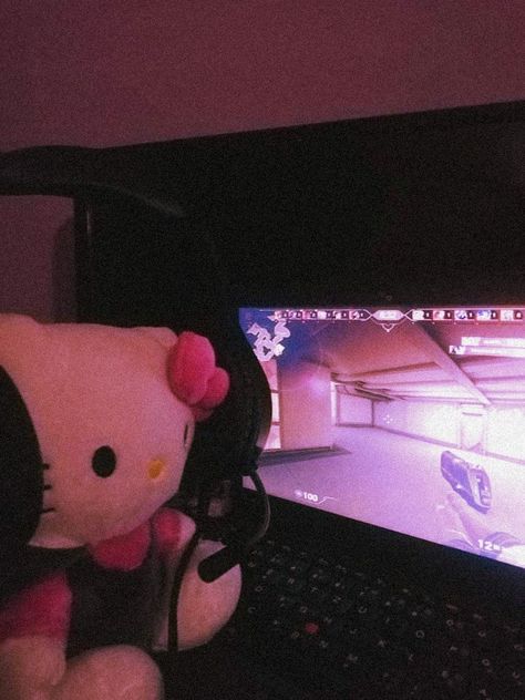 Hello Kitty With Headphones Pfp, Hello Kitty Playing Video Games, Hello Kitty Gaming, Playing Valorant, Hello Kitty Stuffed Animal, Kitty Stuffed Animal, Animal Sitting, Hello Kitty Games, Y2k Photos