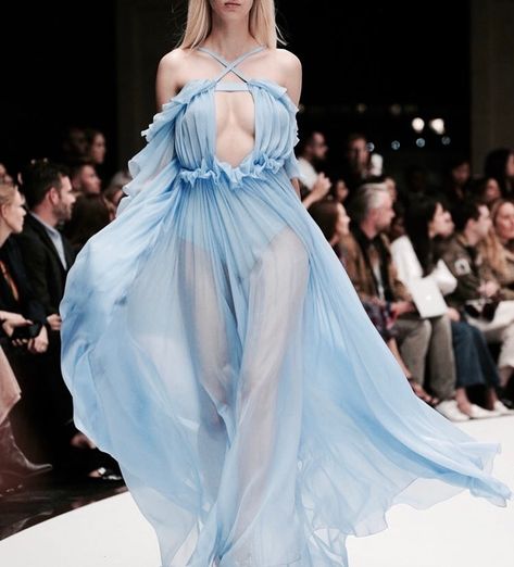 Fantasy Dress, Forever Young, Fancy Dresses, Dream Dress, Hunger Games, Blue Dress, Couture Fashion, Pretty Dresses, Runway Fashion