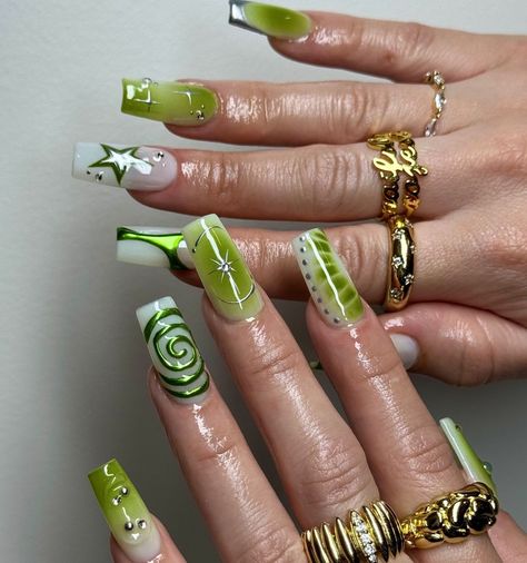 Dramatic Summer Nails, Green Earth Tone Acrylic Nails, Negative Space Nails Square, Hippie Acrylics, Green 3d Nails, Kelly Green Nails Design, Summer Green Nails Designs, Green Funky Nails, Green Short Nail Designs