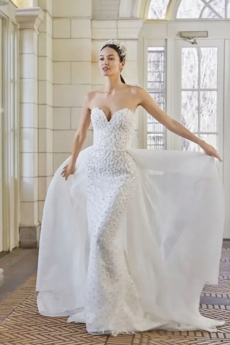 Sareh Nouri Wedding Dress, Column Wedding Gown, Wedding Dress Aesthetic, Trumpet Wedding Dress Lace, Mermaid Trumpet Wedding Dresses, Sareh Nouri, Floral Lace Wedding Dress, Sparkly Wedding Dress, Sheath Wedding