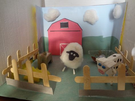 Shocks and Shoes: DIY – Farm Diorama made from a CEREAL BOX @ http://shocksandshoes.blogspot.com/2013/03/diy-farm-diorama.html School Diorama, Shoe Box Diorama, Shoebox Diorama, Farm Diorama, Habitat Project, Shoe Box Diy, Diorama Project, Diorama Kids, Habitats Projects