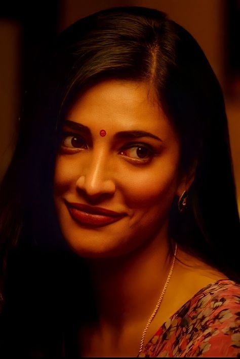 Shruti Haasan Face, Sruthi Hassan Face, Shruthi Hassan Face, Priya Warrier, Hd Face, Bollywood Beautiful, Asian Actress, Shruti Haasan, Nivetha Pethuraj