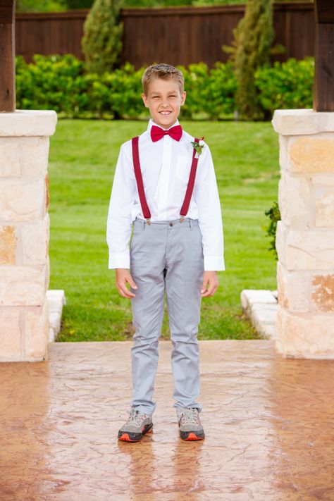 Red Ring Bearer Outfit, Ring Bearer Suspenders Bow Tie, Ring Bearer Outfit Grey, Wedding Ideas Classy, Red Wedding Ring, Wedding Ring Bearer Outfit, Classy Ring, Gold Infinity Ring, Outfit Grey