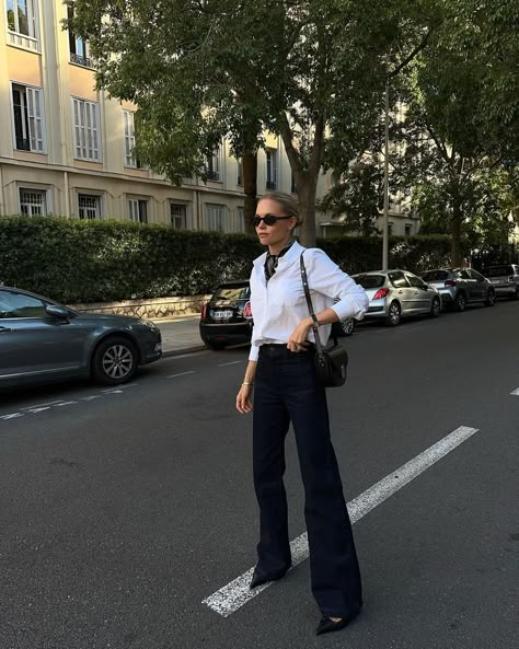 Claire Rose Cliteur, French Inspired Fashion, Claire Rose, Aesthetic Overalls Outfit, Clara Alonso, Overalls Outfit, Practical Fashion, Autumn Fits, Business Casual Outfits For Work