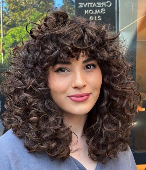 Long Curly Cut with Layers and Bangs Butterfly Curly Hair, Curly Cut With Layers, Long Curly Cut, Different Bangs, Natural Curly Hair Hairstyles, Curly Hair Cut, Perfect Curly Hair, Curly Cut, Curly Haircut