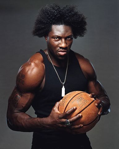 Oromo People, Ben Wallace, Basketball Highlights, Basketball Photography, Nba Wallpapers, Nba Pictures, Basketball Leagues, Basketball Art, Nba Legends