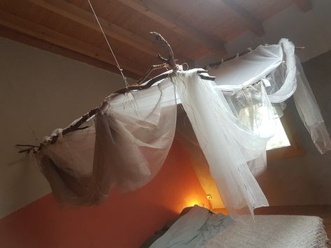 Baldachin bed made with wood branches and veils #canopy #dreamplace #fairy #baldachin Branch Canopy, Baldachin Bed, Canopy Ideas, Wood Canopy, Wood Branch, Tree Canopy, Bed Canopy, Dream Decor, How To Make Bed