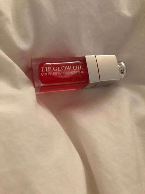 Lip Gloss Oil Dior, Door Lip Oil Aesthetic, Aesthetic Dior Lip Oil, Cherry Dior Lip Oil, Dior Lip Glow Oil Aesthetic, Dior Glow Lip Oil, Miss Dior Lip Oil, Lip Oils Aesthetic, Red Lipgloss Aesthetic