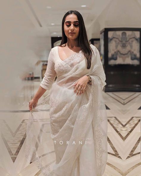 N~ on Instagram: “She's my HEAVEN on EARTH !!!! @kushakapila 🤩💫 . . . . . . . #kushaKapila #kusha #maawokeanand #saree #traditional #indian #desi #white…” Kusha Kapila, Organza Sari, Saree Blouse Styles, Saree Blouse Patterns, Bridal Elegance, Elegant Attire, Millenial Fashion, Aari Embroidery, Designer Saree Blouse Patterns