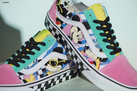 Disney Mickey Mouse Vans Sneaker Collection 2018 Mickey Mouse Vans, Outfits With Vans, Estilo Vans, Vans Disney, Disney Vans, Tenis Vans, New Mickey Mouse, Style Vans, Georges Hobeika