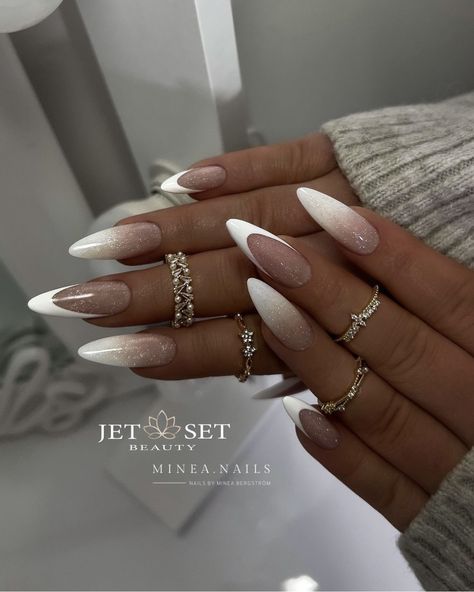 French Elegant Nails, Milky French Manicure, Glitter Gel Nail Designs, French Manicure Nail Designs, Baby Boomers Nails, Hot Nail Designs, Soya Mumu, Wow Nails, Nail Effects