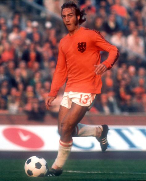 Johan Neeskens, Holanda. Johan Neeskens, Johan Cruyff, Barcelona Team, Silver Boots, European Cup, European Football, European Vintage, Fifa World Cup, Fifa