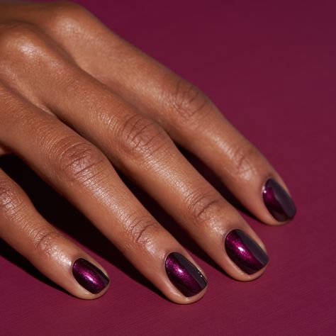 Dark Jewel Tone Nails, Nails Eggplant Color, Nails Plum Color, Merlot Nails, Aestethic Nails, Gel Nails Plum Color, Dark Plum Nails, Aubergine Nails Deep Purple, Color Uva