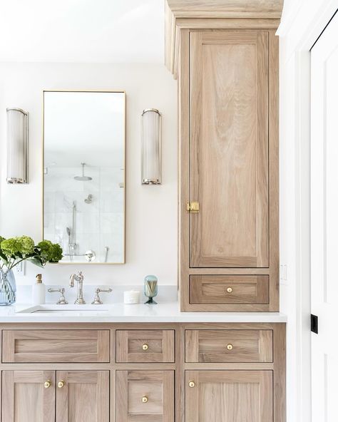 Light and airy bathroom details☁️ If you’ve been here for a bit, you already know we love a white oak vanity and mixed metals. Pairing brass and polished nickel makes for a timeless combination that will forever feel crisp and beautiful. Build by @gkconstruction02066 Architect @alissajones_design Design finishes @pennyandpearldesign Photos @marinaporl Light Cabinets Bathroom, Mixing Polished Nickel And Gold, Bathrooms With Polished Nickel Fixtures, Light And Airy Bathroom, Built In Bathroom Vanity, Oak Vanity Bathroom, Airy Bathroom, White Oak Vanity, Bathroom Concepts