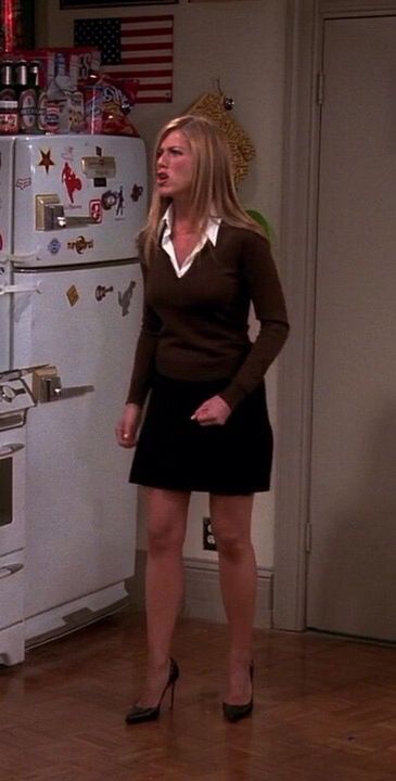 Rachel Green Style Aesthetic, Work Outfits Rachel Green, Rachel Green Workwear, Rachel Green Friends Outfits, Rachel Green Corporate Outfits, Rachel Green Business Outfits, Rachel Green Office Outfits, Rachael Green Outfits, Sitcom Outfits