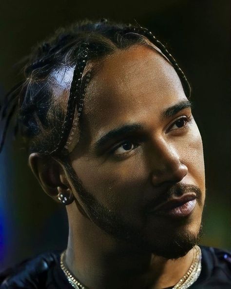 Lewis Hamilton: “I feel amazing, honestly I feel really really good. Had a great break, I just felt like I was able, for the first time, really unplugged. Just sat there on the couch and ate what I wanted. I still had to get up and work out.” “I’m trying to prepare myself for when the car is ready to be able to challenge and beat Max.” “Anyway we could probably do that currently is just capitalising on any potential mistakes, which they don’t tend to make but if they do, I’ll be there.” Lewis Hamilton Formula 1, F1 Lewis Hamilton, Formula 1 Drivers, Bad Haircut, Sir Lewis Hamilton, Dark Purple Aesthetic, Racing Drivers, Racing Driver, F1 Drivers