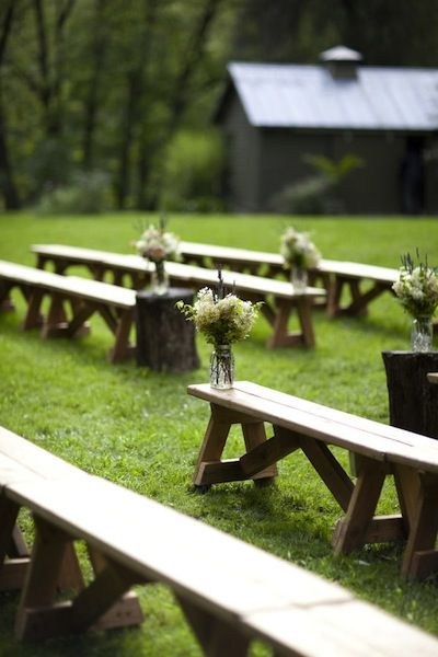 Barn Wedding Ceremony Ideas - Many of these can be applied to an event at Cobblestone! Elves Wedding, Wedding Bench, Lombardi House, Forest Ideas, Wedding Aisles, Wooden Benches, Deco Champetre, Boda Diy, Wedding Ceremony Ideas