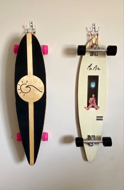 Skateboard Wall Mount Diy, Skateboard Wall Mount, Skate Boards, Boards Ideas, Beachy Room, Skateboard Design, Longboards, Interior Deco, Support Mural