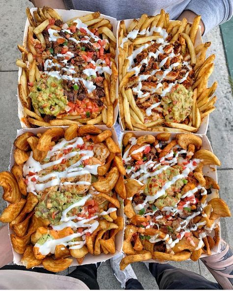 Loaded Fries Recipe, Fries Cheese, Sick Food, Pizza Tacos, Chicken Fries, Franchise Food, Cheese Potato, Extreme Food, Loaded Fries