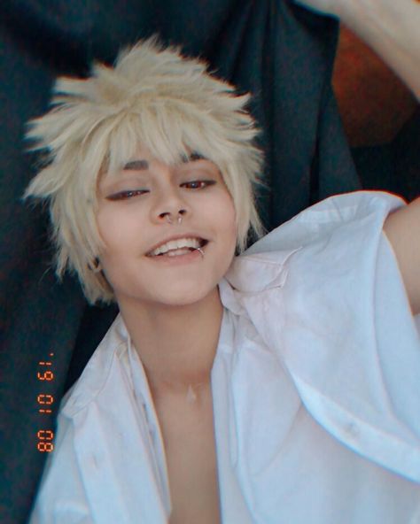 Bakugou Cosplay, Cosplay Couple, My Hero Academia Cosplay, Mha Cosplay, Bakugou Manga, Cosplay Cute, X Male Reader, Epic Cosplay, Katsuki Bakugou