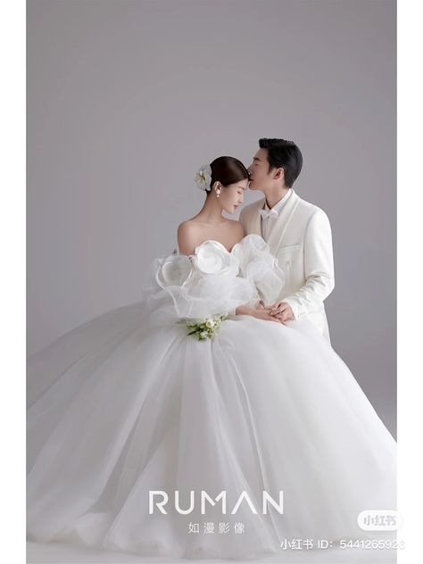 Korean Wedding Photography Studios, Prewed Indoor, Prewed Photoshoot, Wedding Indoor, Korean Wedding Photography, Wedding Photo Studio, Classy Wedding Dress, Pre Wedding Poses, Photoshoot Studio