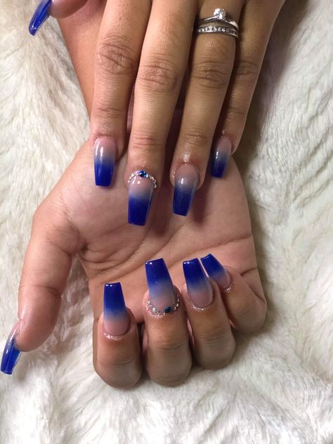 Royal Blue Ombre Nails Glitter, Dark Blue Ombre Nails, Royal Blue And Black Nails, Royal Blue Ombre Nails, Royal Blue Nail Art, Royal Blue Nails Designs, Mom Nails, Sliver Nails, Faded Nails