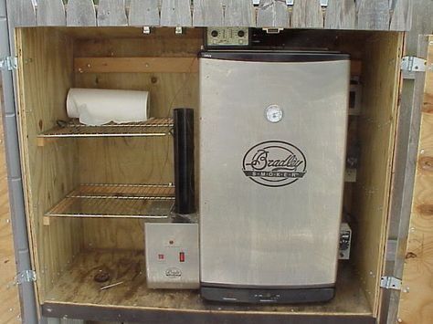 Bradley Smoker Surround Cabinet Bradley Smoker Cabinet, Smoker Stand, Bbq Station, Masterbuilt Smoker, Smoker Ideas, Diy Smoker, Bradley Smoker, Smoker Plans, Pine Cabin