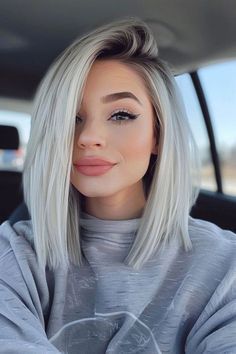 Ice Color Hair, Bob Medium Haircut, Bob Hair Color Ideas, Asian Bob, Color Bob, Bob Hair Color, Silver Hair Color, Natural Gray Hair, Ash Blonde Hair