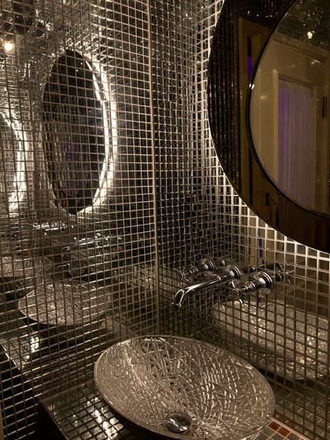 Nightclub Bathroom Aesthetic, Club Toilet Design, Disco Toilet, Club Bathroom Aesthetic, Disco Interior Design, Disco Bathroom, Disco Mirror, Disco Bar, Dream Salon