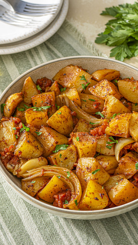 Fancy Potato Recipes Side Dishes, Spicy Potatoes Recipes, Fancy Potato Recipes, Spicy Potatoes, Recipes Side Dishes, Potatoes Recipes, Potato Recipes Side Dishes, Roasted Potatoes, Potato Recipes