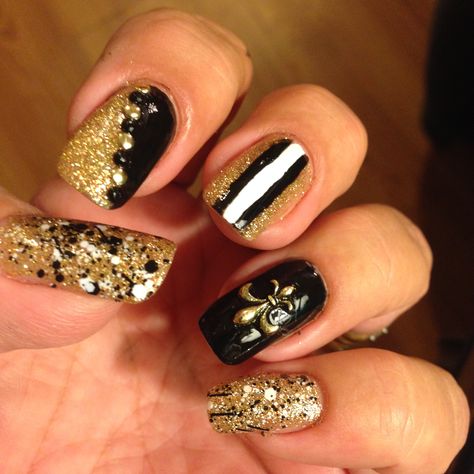 Ready for the game tomorrow.  Go Saints! Who Dat! Saint Nails Acrylic, Saints Nails Design, New Orleans Saints Nails Designs, New Orleans Saints Nails, Nola Nails New Orleans, Saints Nails New Orleans, New Orleans Nails, Saints Nails, St Patricks Nail Designs