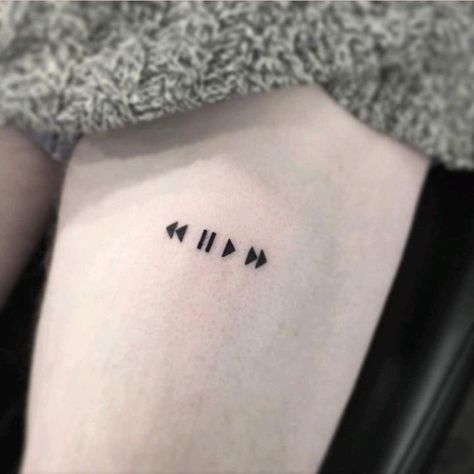 Minimal First Tattoo, Small Significant Tattoos, Minimalistic Tattoo Ideas, Tech Tattoo, Tattoo Ideas Inspiration, Dragons Tattoo, Minimalistic Tattoo, Tattoo Diy, Tato Minimal