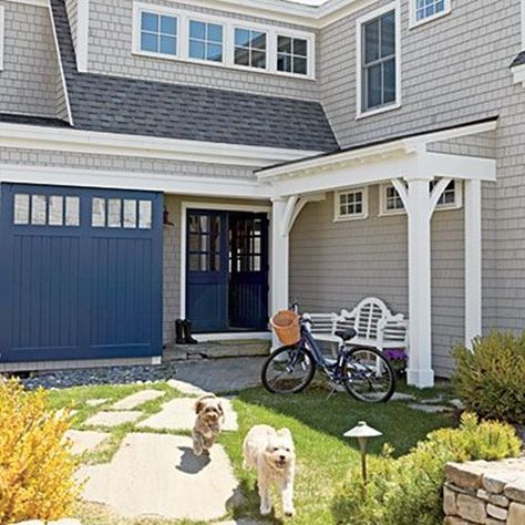 Exterior Grays • Kelly Bernier Designs Stonington Gray Benjamin Moore Exterior, Heritage Farmhouse, Amherst Gray, Blue Garage, Exterior Gray Paint, Stonington Gray, Edgecomb Gray, Gray Exterior, Chelsea Gray