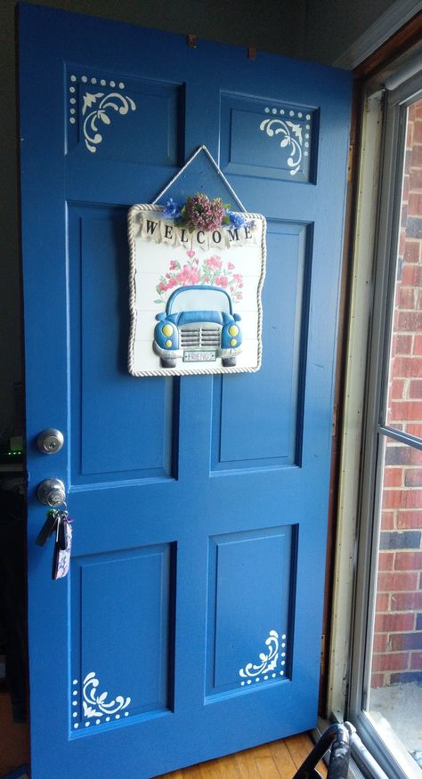 Blue Door Painting, Stenciled Front Door, Fun Door Colors, Cottage Core Front Door, Hand Painted Front Door, Painted Door Designs, Door Painting Ideas Creative, Painted Doors Interior Creative, Door Paint Design