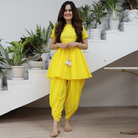 Patiyala Dress, Haldi Outfits, Fashion Show Dresses, Long Kurti Designs, Salwar Kamiz, Indian Gowns Dresses, Trendy Dress Outfits, Kurti Designs Party Wear, Kurta Designs Women