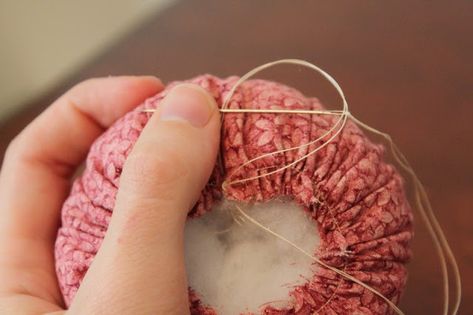 Tea Cup Pin Cushion Tutorial, Teacup Pincushion Diy, Teacup Pincushion, Diy Pincushion, Senior Crafts, Pincushion Tutorial, Cushion Tutorial, Pin Cushions Patterns, Diy Mugs