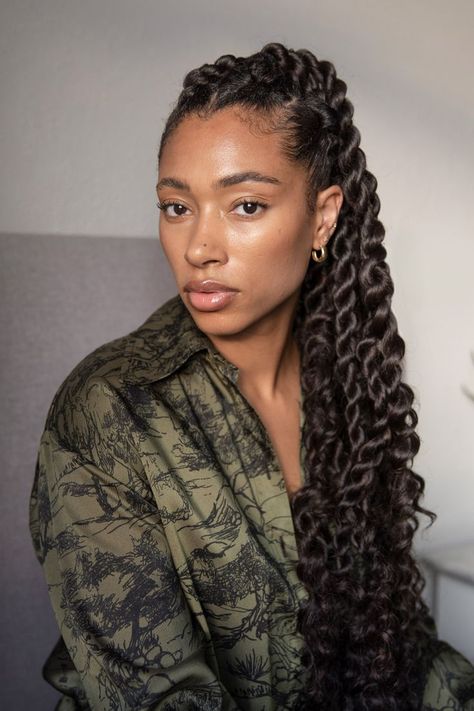 Jumbo twists on natural hair with curly extensions. Black hair, protective styles, afro hair, curly hair, curls Afro Hair Twists, Jumbo Twists, Pelo Afro, Twist Braid Hairstyles, Hair Twist Styles, Locs Hairstyles, Twist Braids, Box Braids Hairstyles, Long Curly Hair